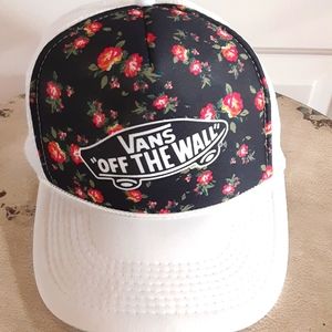 VANS Off the Walls Classic Mesh Adjustable Snap Back Trucker Hat by OTTO